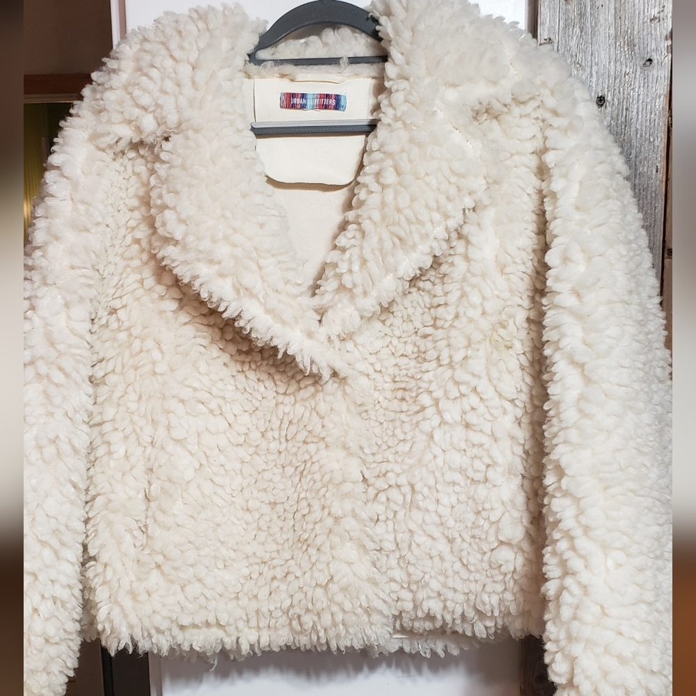 Urban Outfitters Cabincore  Faux Sherpa Teddy Oversized Med Jacket